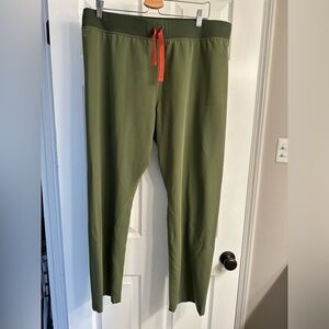 XL FIGS Livingston Pant - dark olive